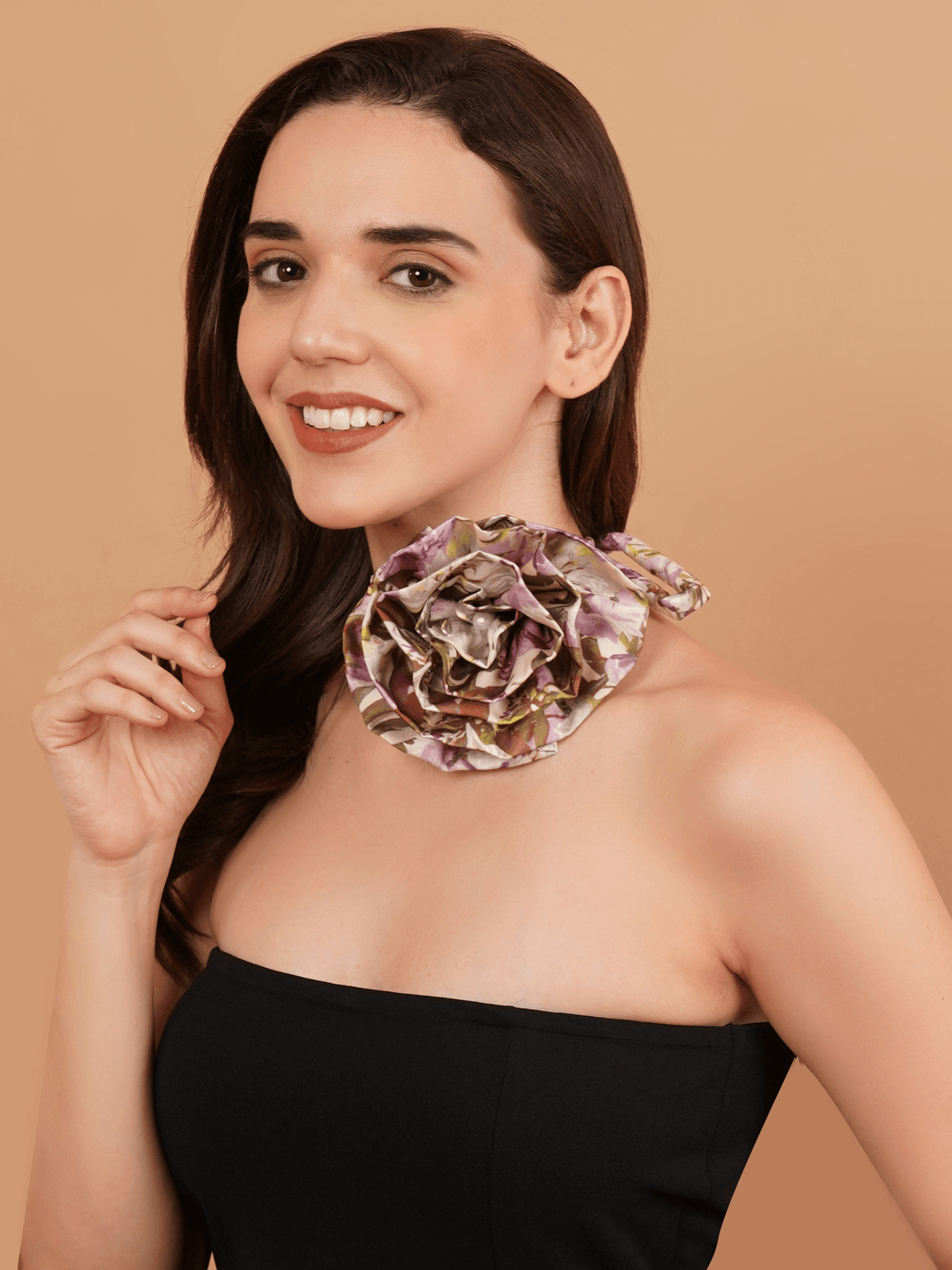 Magnetism SATIN Flower Choker with Pearl