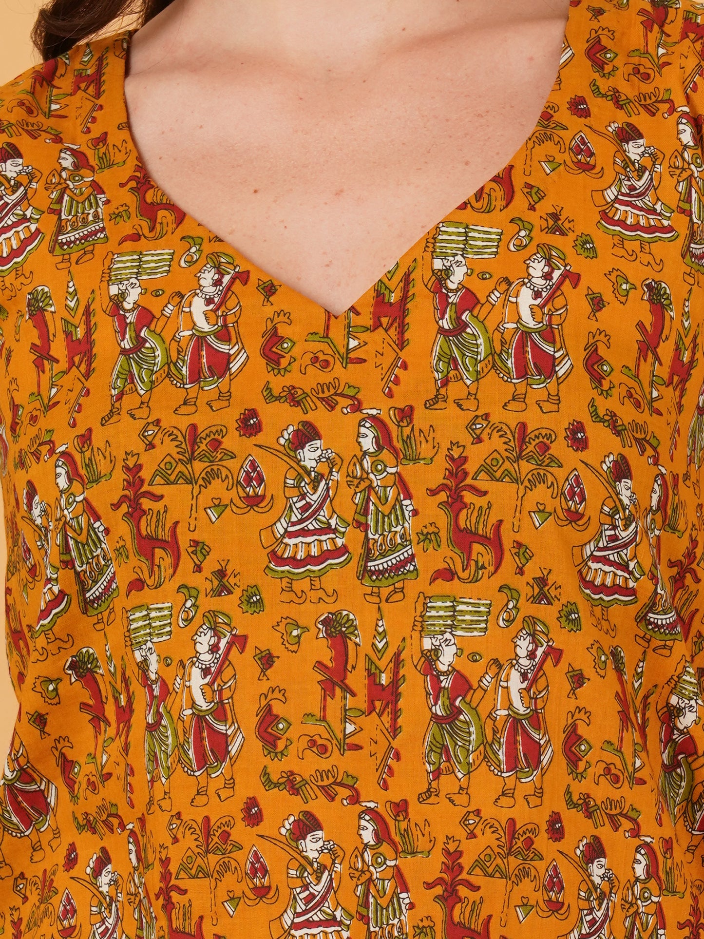 KALAMKARI SLEEVELESS SHORT KURTI