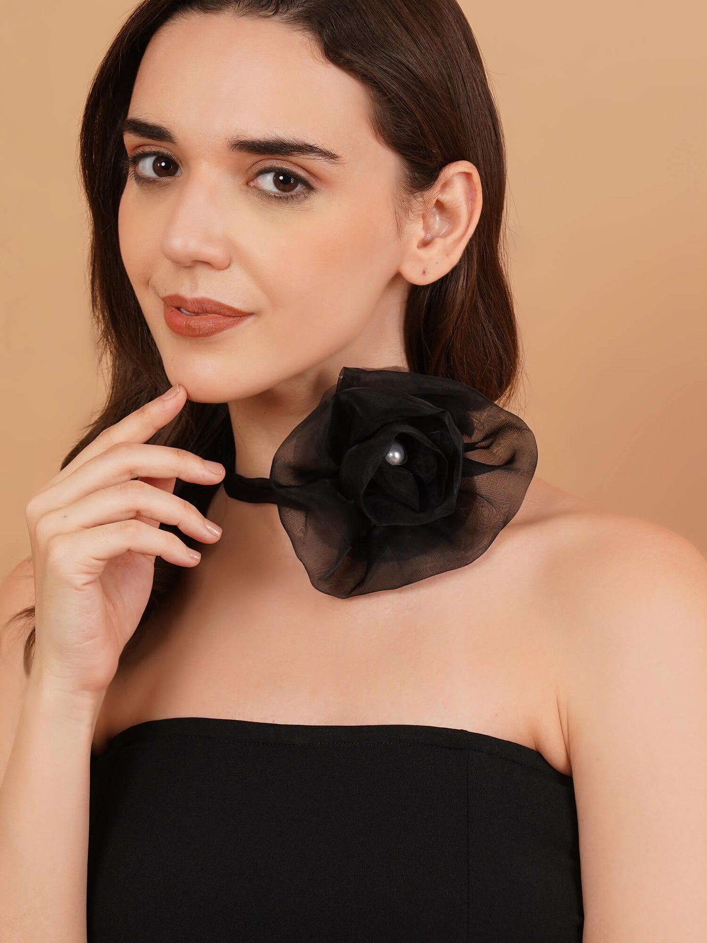 Magnetism Black Sheer Flower Choker with Pearl