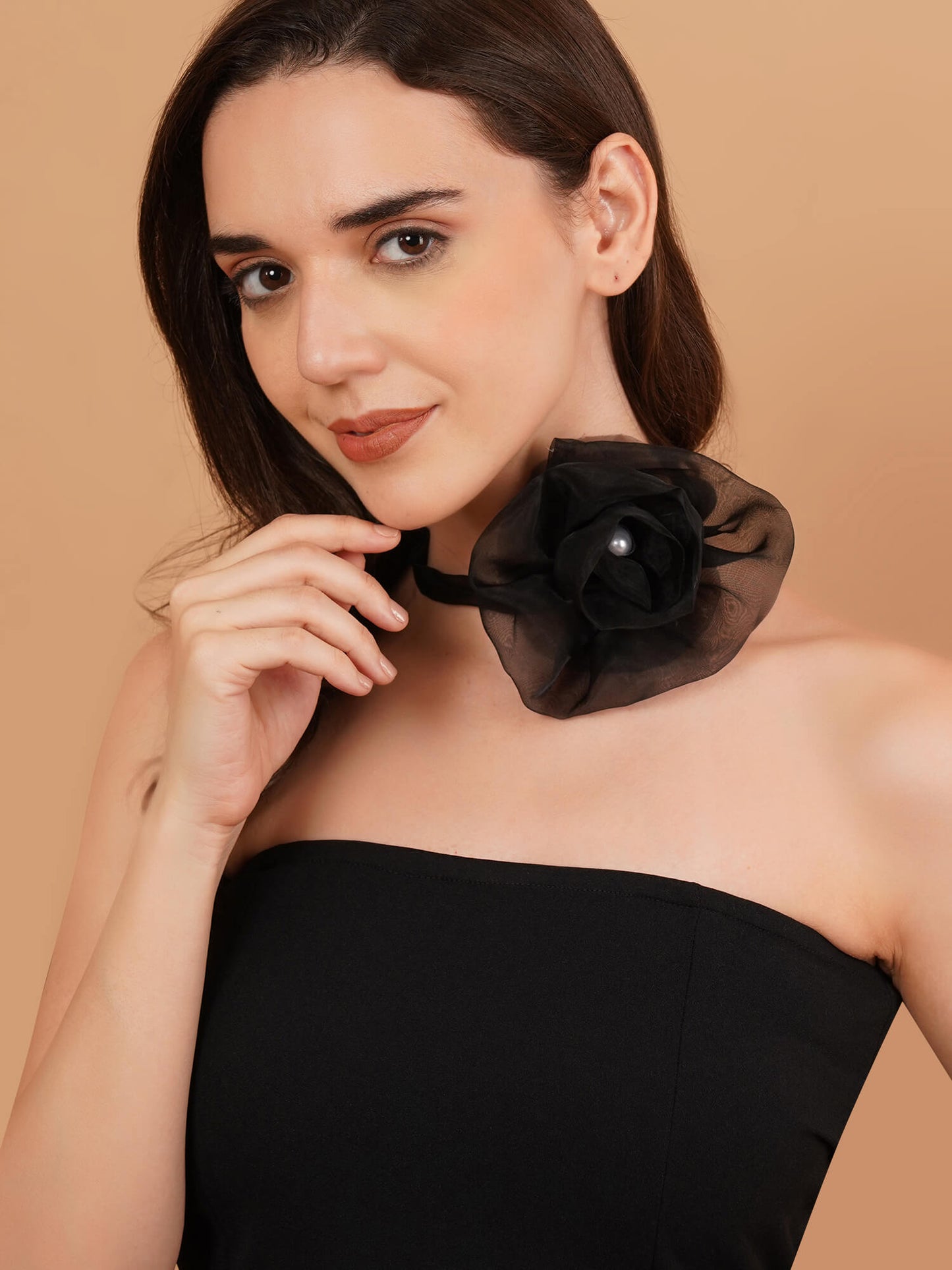 Magnetism Black Sheer Flower Choker with Pearl