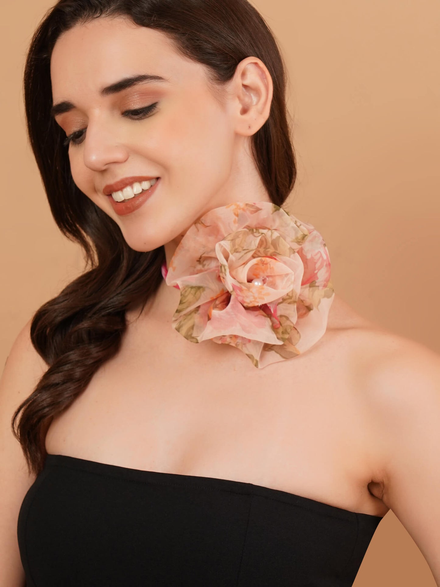 Magnetism Organza Flower Choker with Pearl