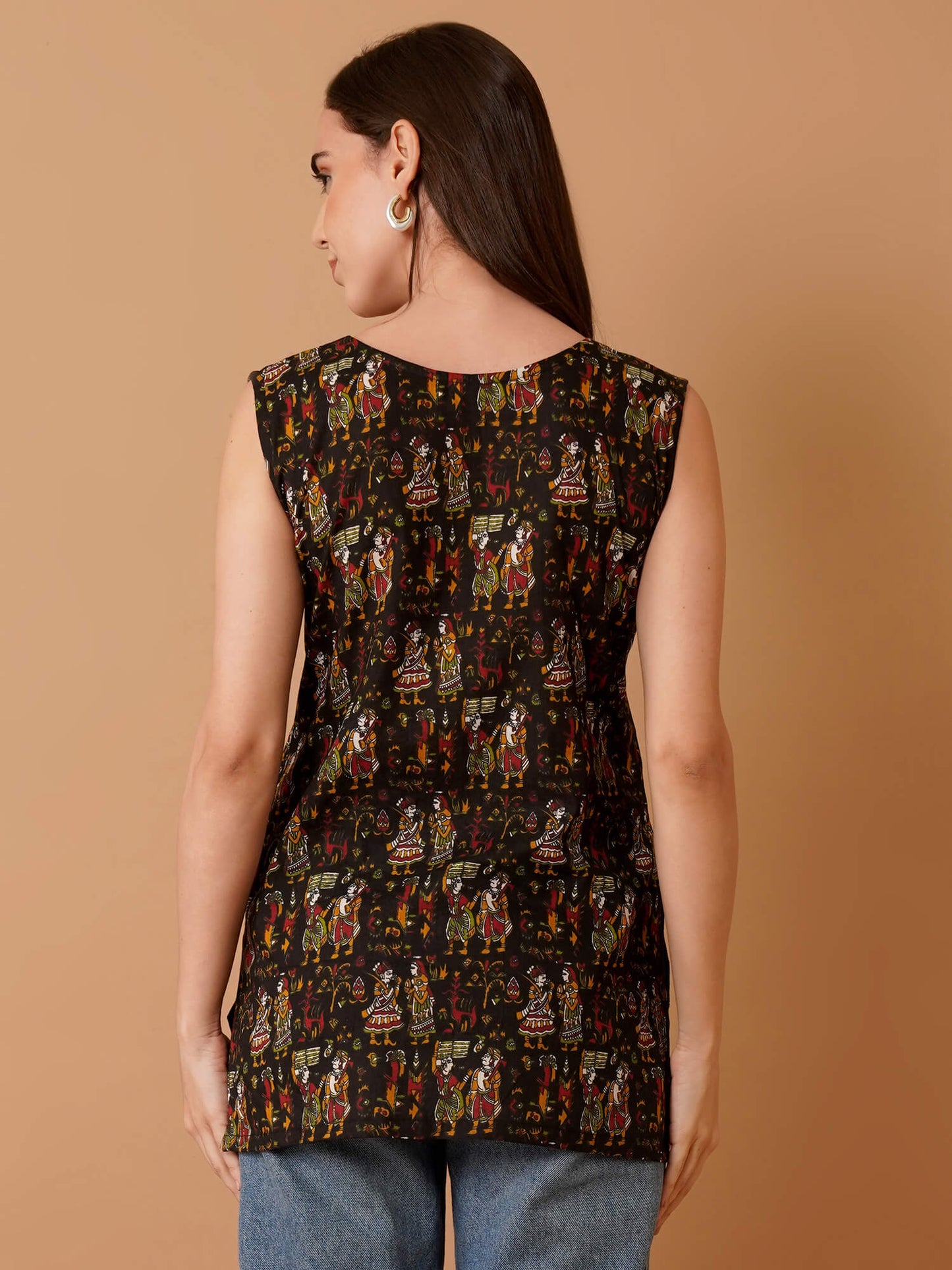 Kalamkari Sleeveless Short Kurti-Black