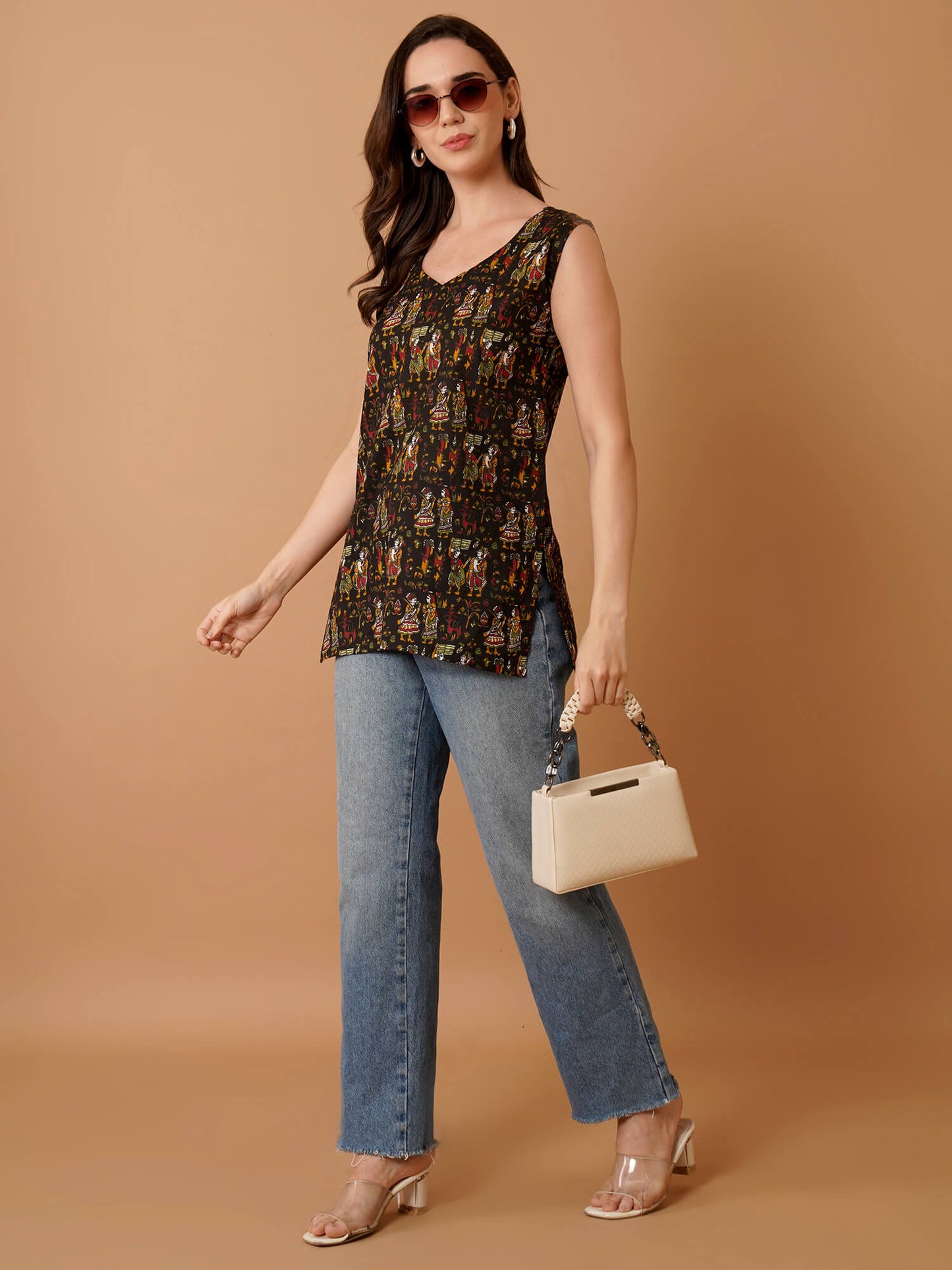 Kalamkari Sleeveless Short Kurti-Black