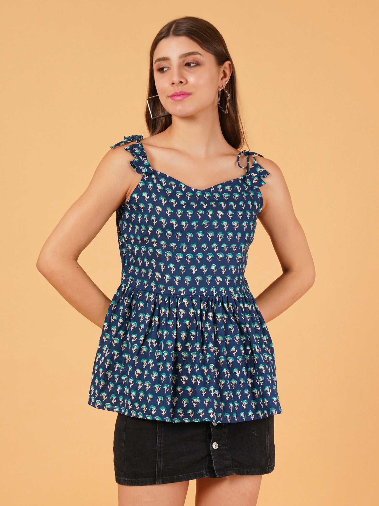Jaipur knot charm flared top