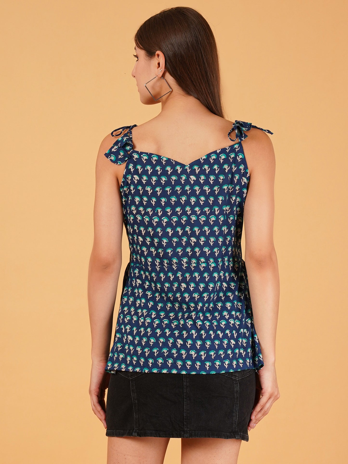 Jaipur knot charm flared top