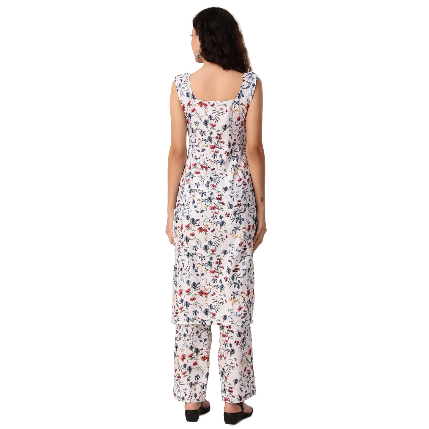 Magnetism Floral Print Kurti with Pant