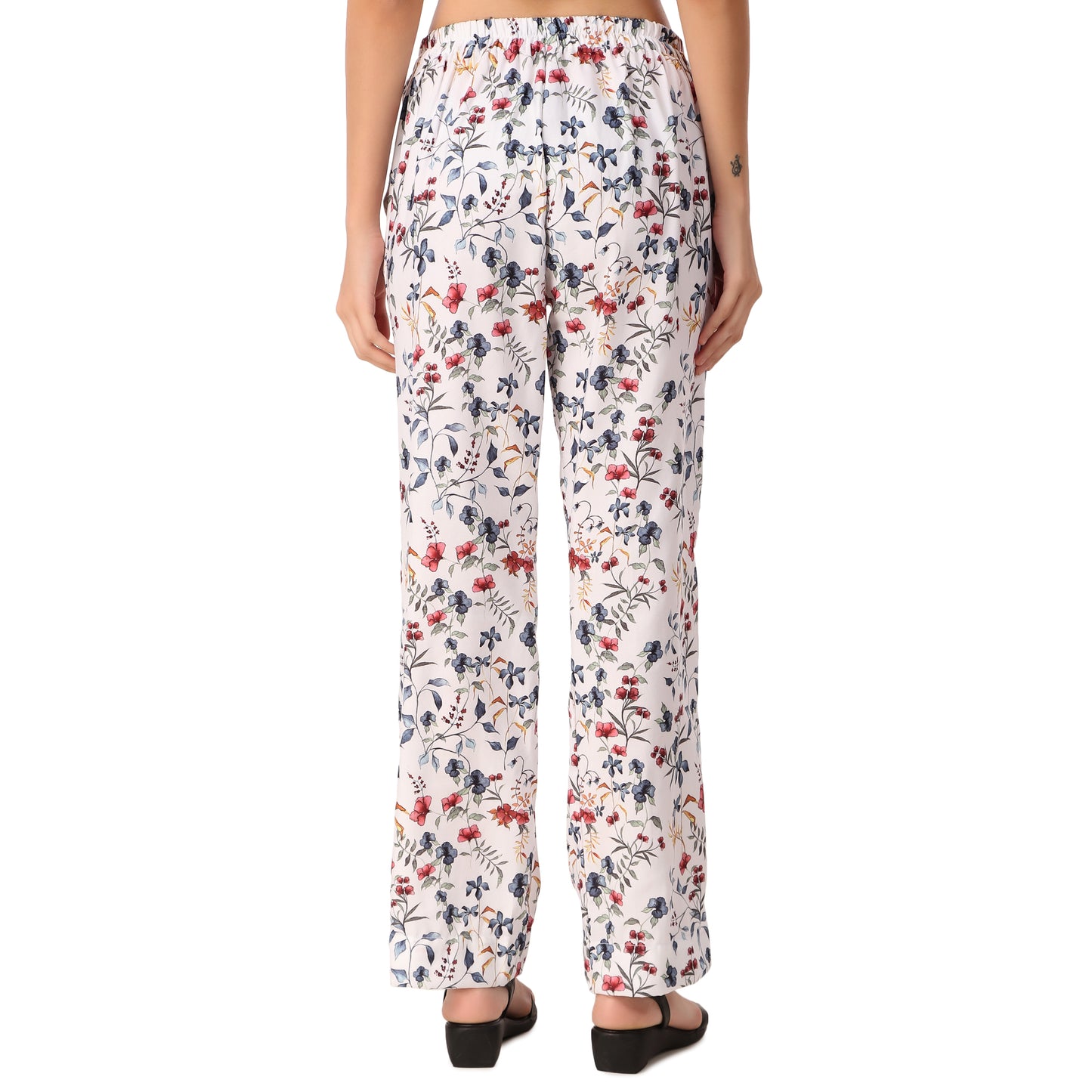 Magnetism Floral Print Kurti with Pant