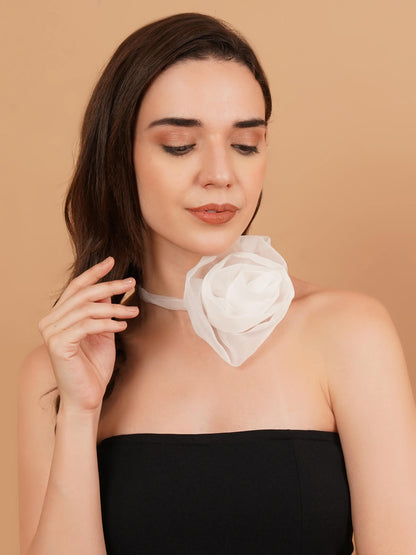 Magnetism White Sheer Flower Choker